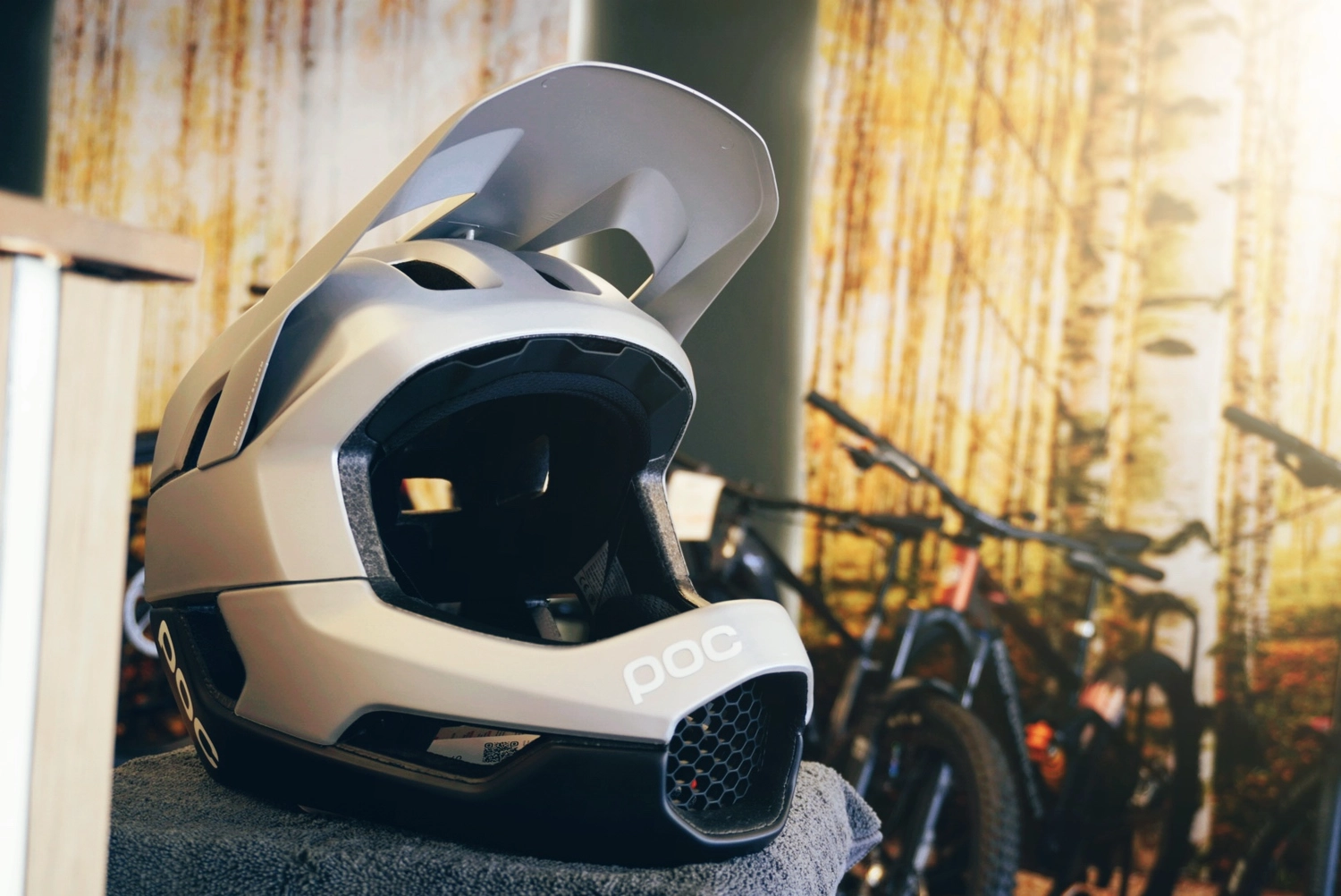 2Rad Ambulanz - Fahrradgeschäft - Helm